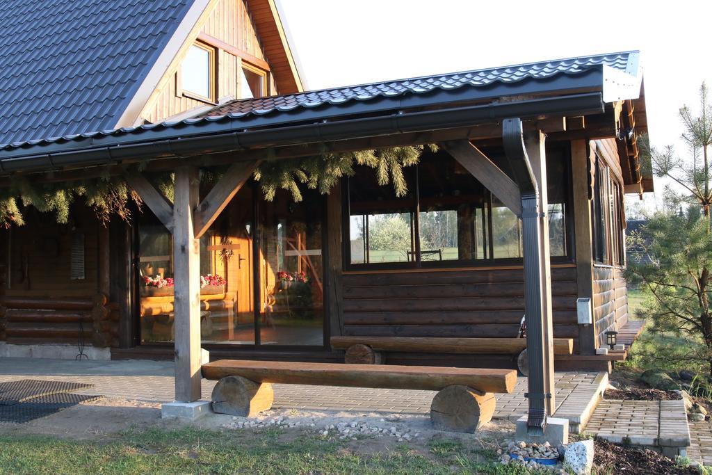 Viesu Maja Forrest Villa Dzimtmisa Buitenkant foto