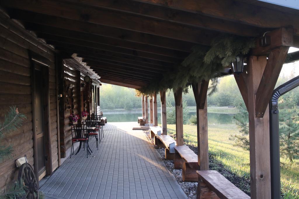 Viesu Maja Forrest Villa Dzimtmisa Buitenkant foto