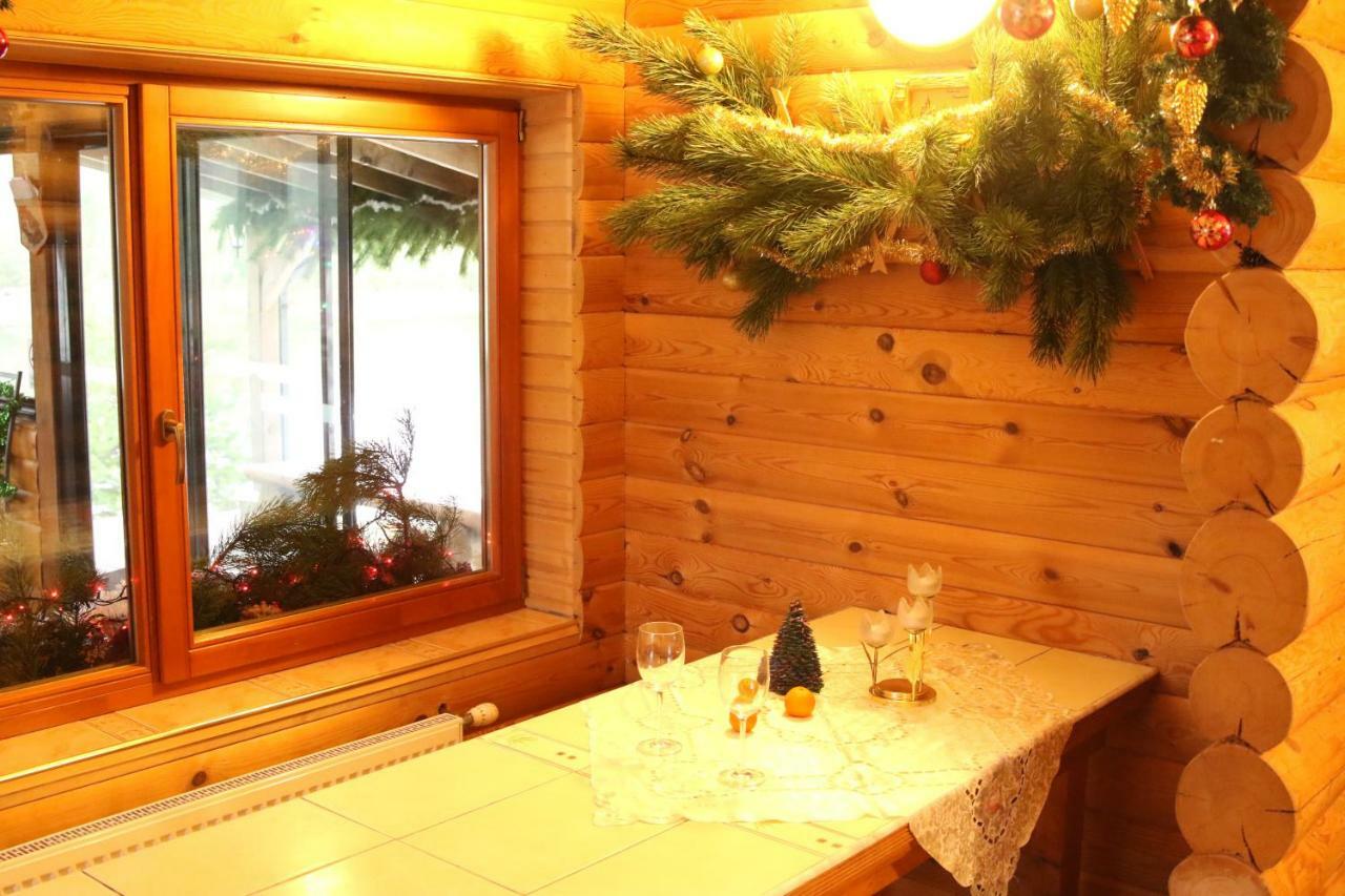 Viesu Maja Forrest Villa Dzimtmisa Buitenkant foto
