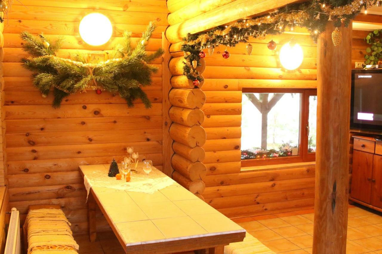 Viesu Maja Forrest Villa Dzimtmisa Buitenkant foto