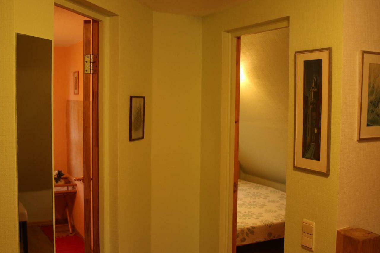 Viesu Maja Forrest Villa Dzimtmisa Buitenkant foto